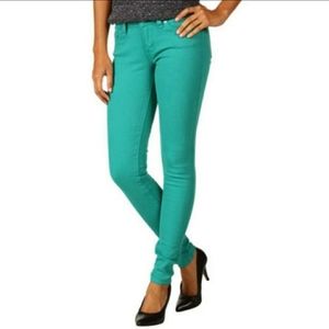 Levis 535 Legging Pants